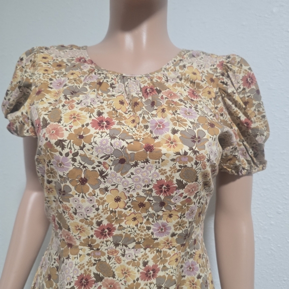 DressMadewell Puff Sleeve Open Tie Back Front Reversible Midi - Picture 7 of 11